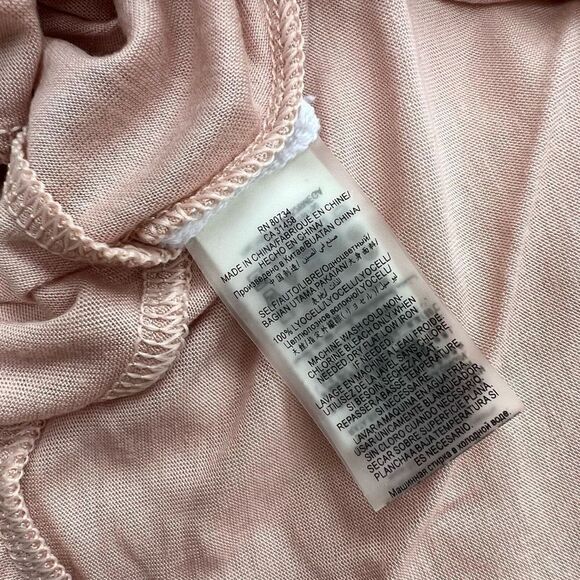 BCBG Sleeveless Flowy Tank Top Asymmetrical Hem Ballet Core Blush Baby Pink XS - Picture 6 of 8